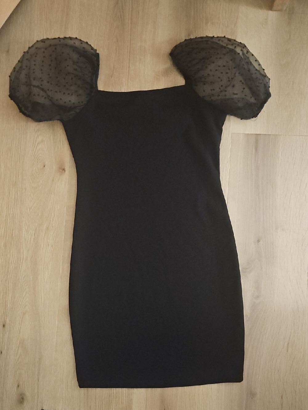 Windsor Black Puff-Sleeve Mini Dress